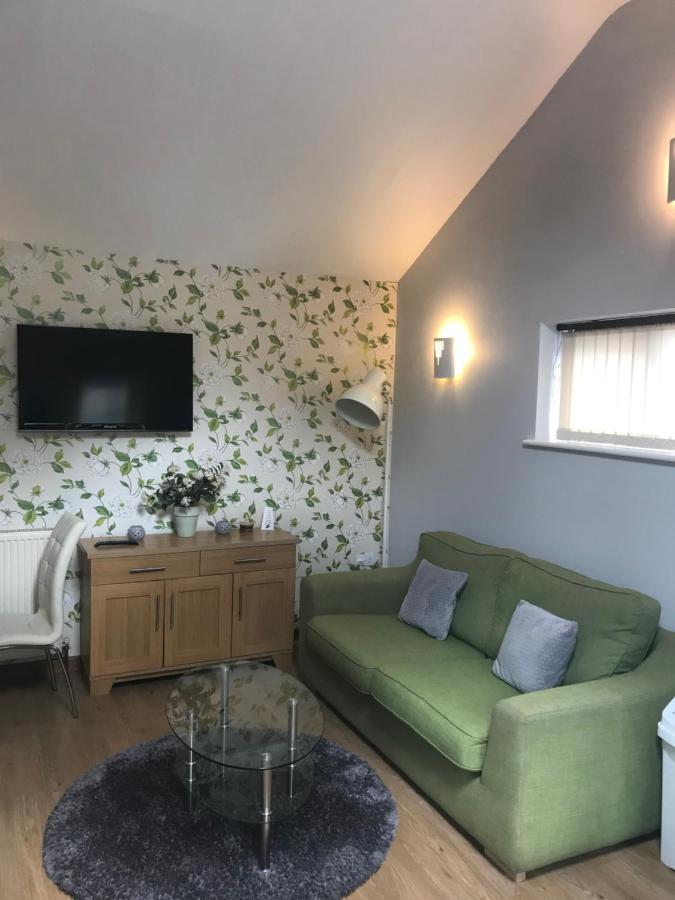 The Annex Apartment Is On Cheddar Bridge Apartments Luaran gambar