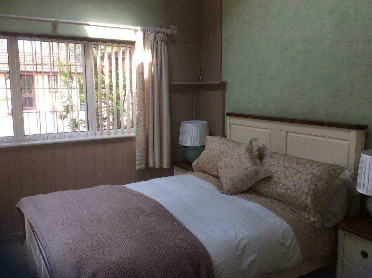 The Annex Apartment Is On Cheddar Bridge Apartments Luaran gambar